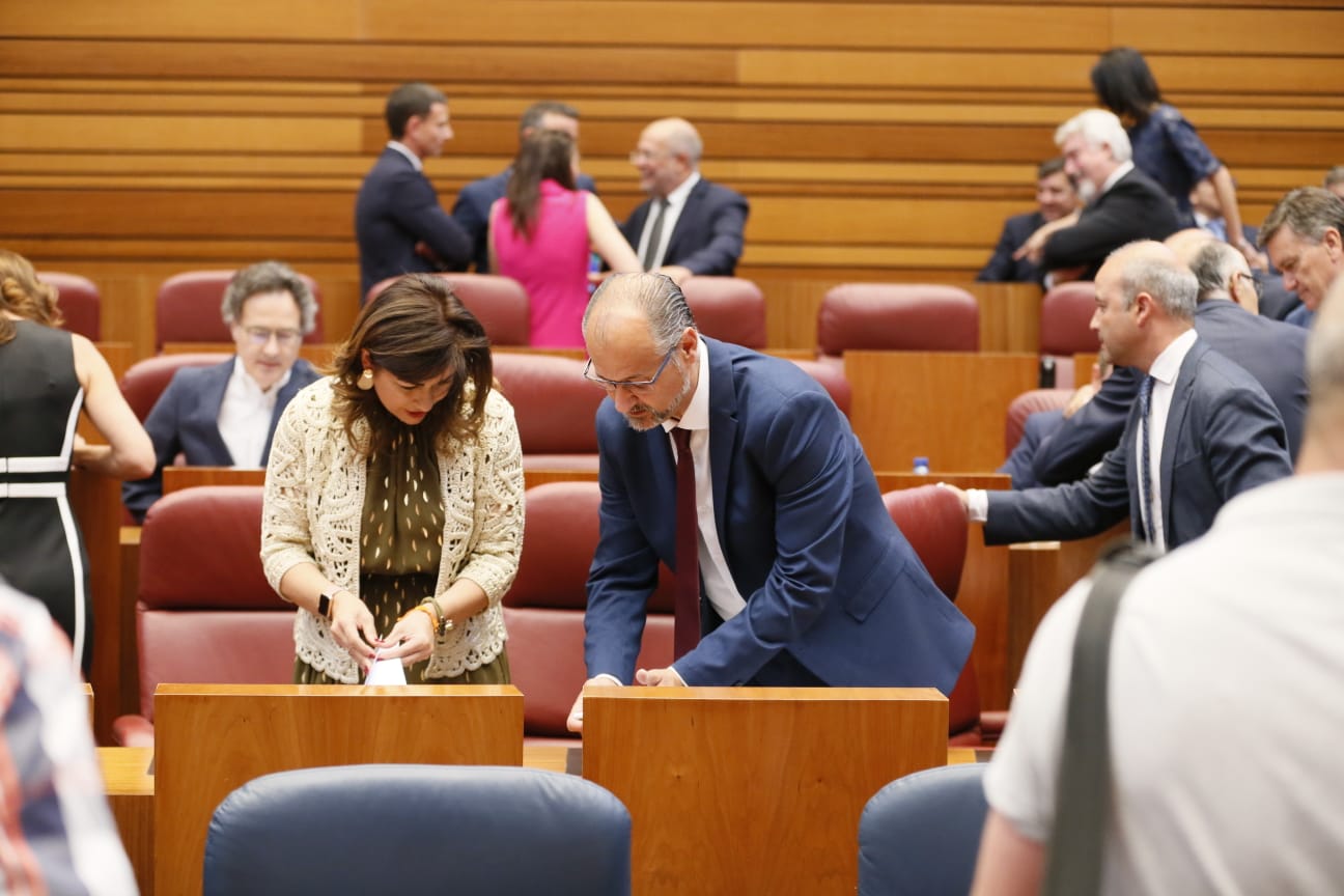 El procurador electo de Ciudadanos Luis Fuentes es proclamado presidente de la institución regiona en su décima legislatura