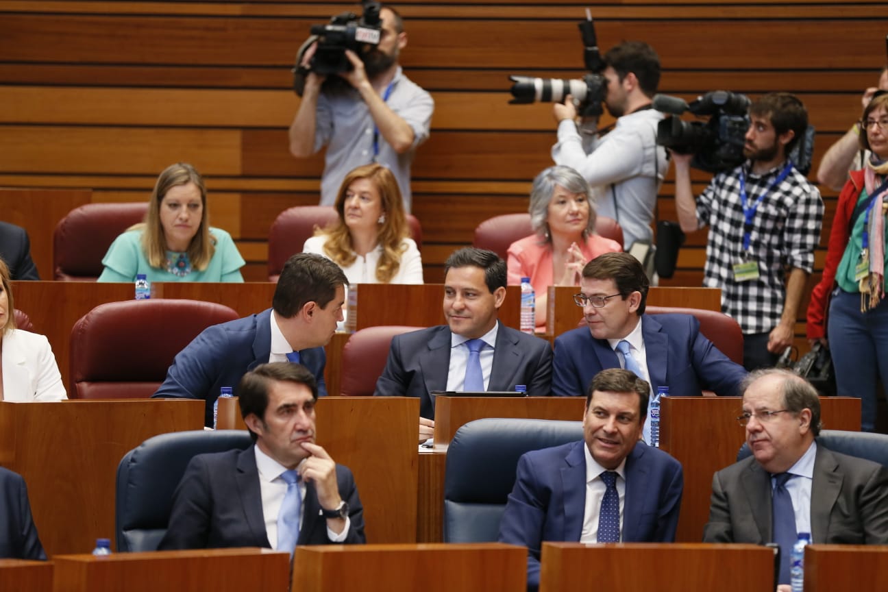 El procurador electo de Ciudadanos Luis Fuentes es proclamado presidente de la institución regiona en su décima legislatura