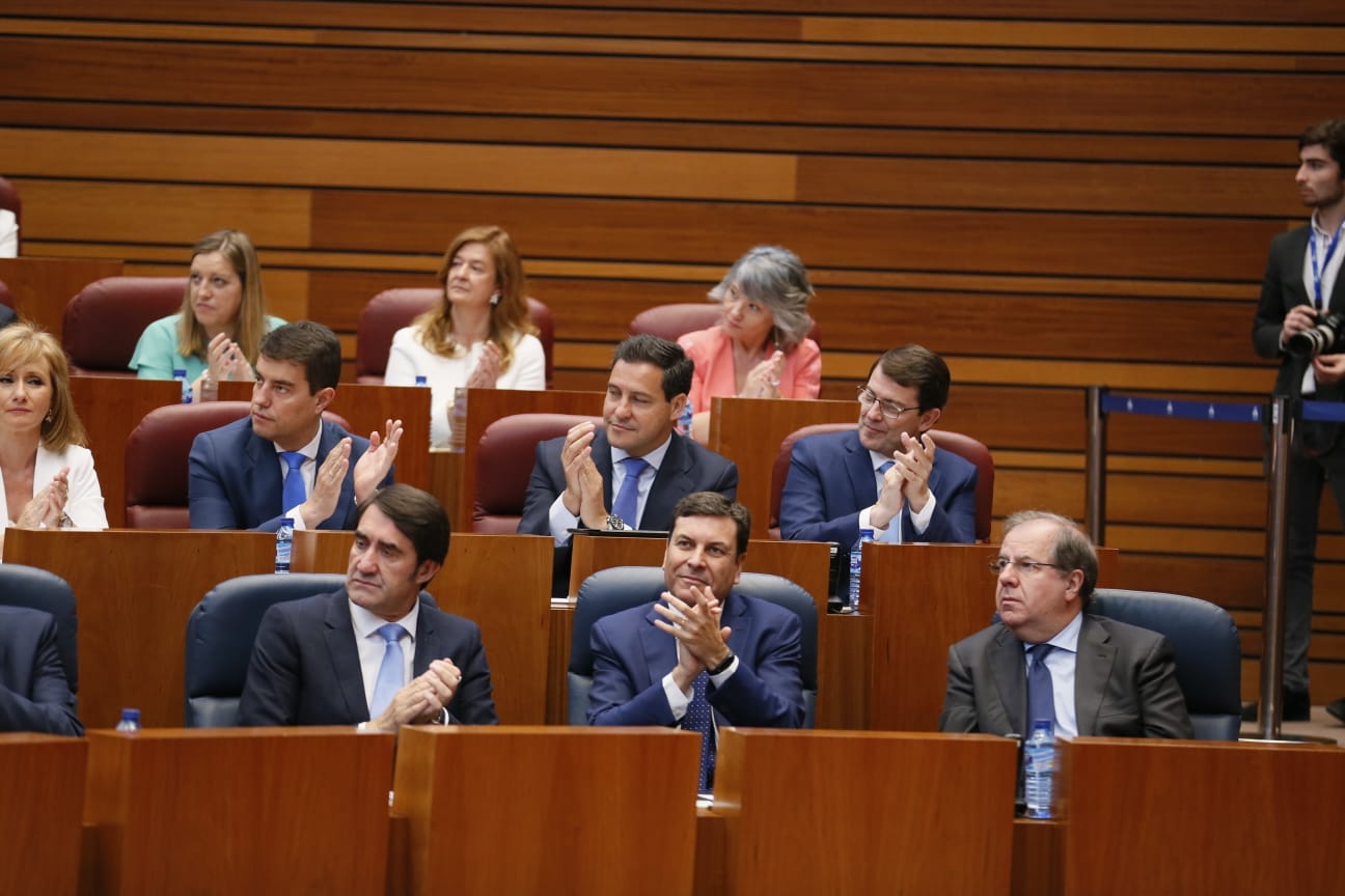 El procurador electo de Ciudadanos Luis Fuentes es proclamado presidente de la institución regiona en su décima legislatura