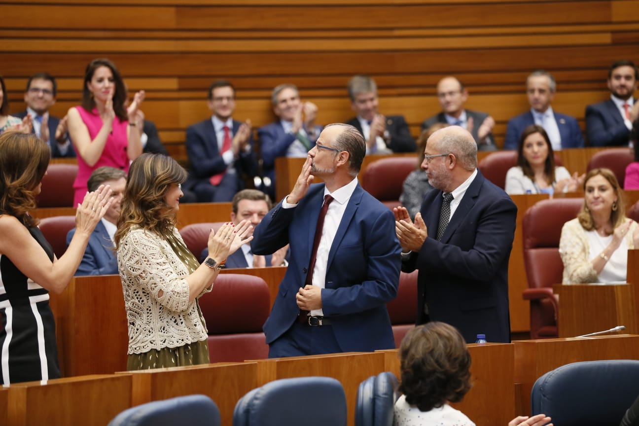 El procurador electo de Ciudadanos Luis Fuentes es proclamado presidente de la institución regiona en su décima legislatura