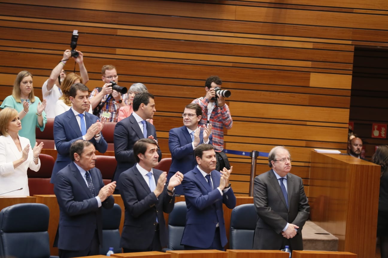 El procurador electo de Ciudadanos Luis Fuentes es proclamado presidente de la institución regiona en su décima legislatura