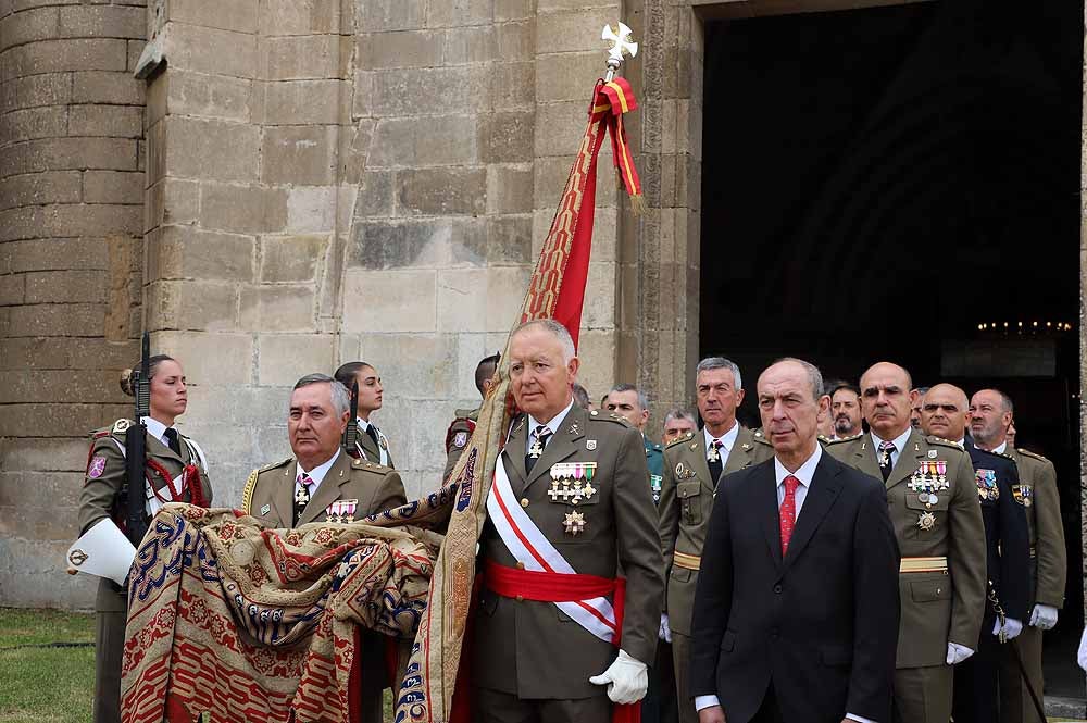 El Monasterio Real de las Huelgas ha acogido, un año más, la celebración del Curpillos, con procesión por las calles del barrio con el pendón de las Navas de Tolosa