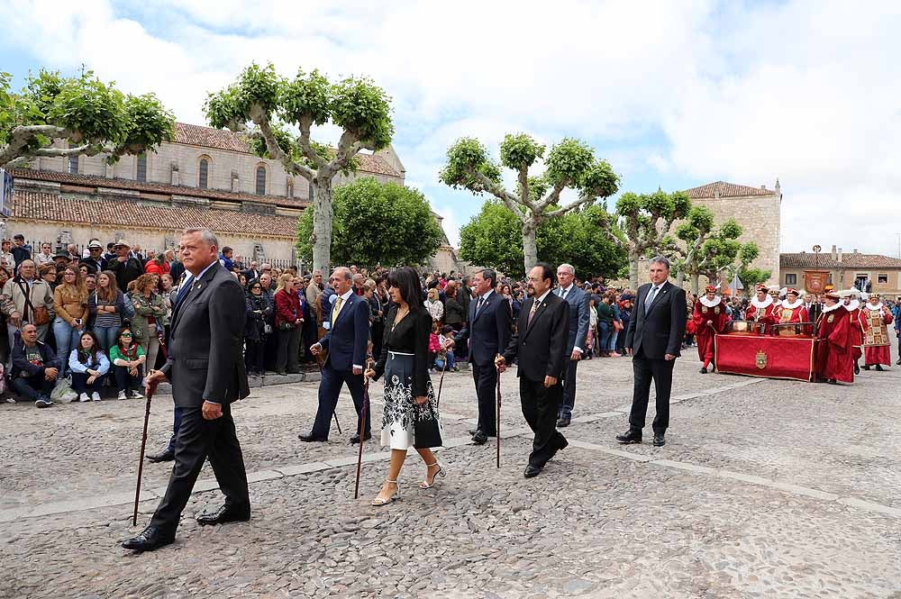 El Monasterio Real de las Huelgas ha acogido, un año más, la celebración del Curpillos, con procesión por las calles del barrio con el pendón de las Navas de Tolosa