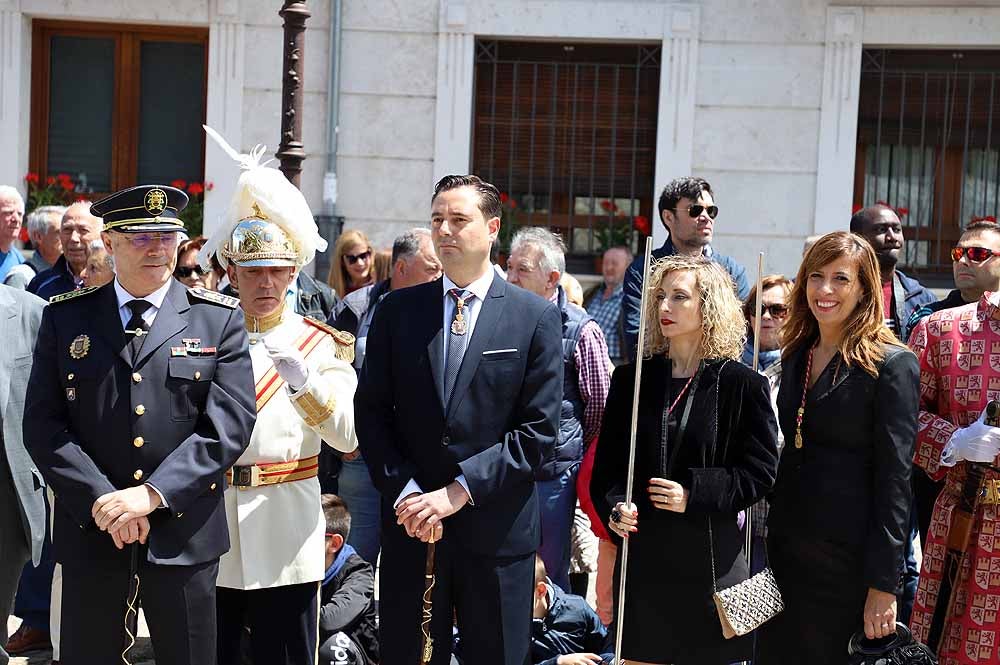 El Monasterio Real de las Huelgas ha acogido, un año más, la celebración del Curpillos, con procesión por las calles del barrio con el pendón de las Navas de Tolosa