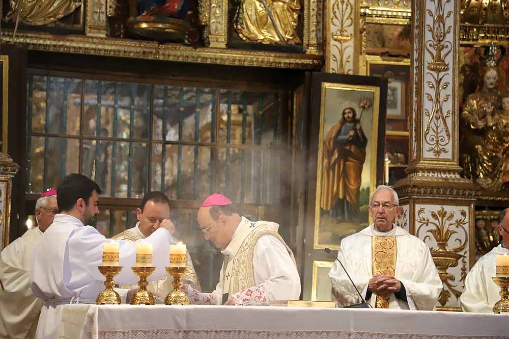 El Monasterio Real de las Huelgas ha acogido, un año más, la celebración del Curpillos, con procesión por las calles del barrio con el pendón de las Navas de Tolosa