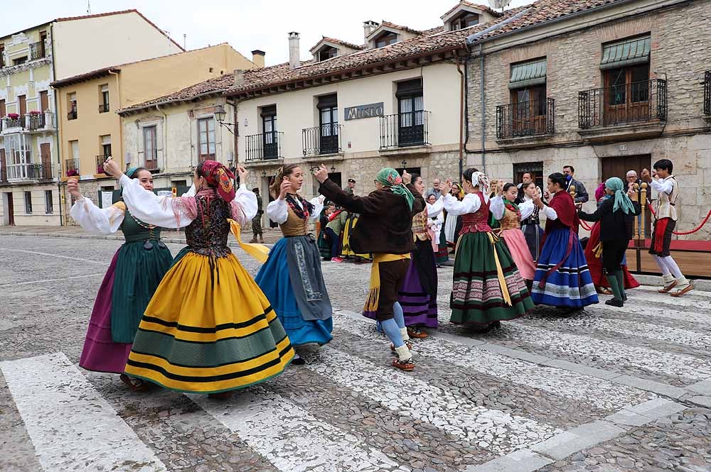 El Monasterio Real de las Huelgas ha acogido, un año más, la celebración del Curpillos, con procesión por las calles del barrio con el pendón de las Navas de Tolosa