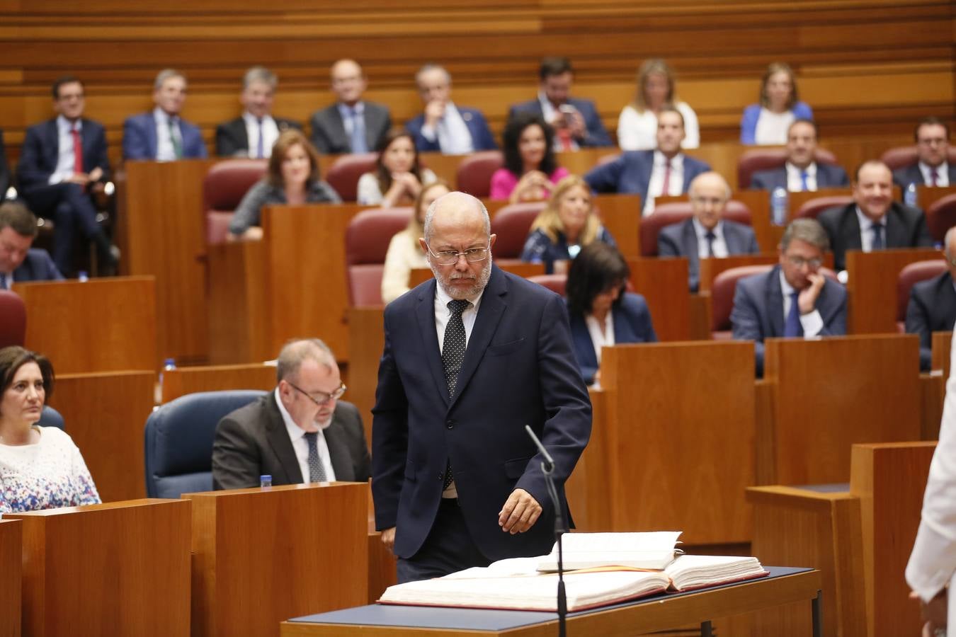 Fotos: Así ha vivido Francisco Igea la sesión constitutiva de la X Legislatura de las Cortes de Castilla y León