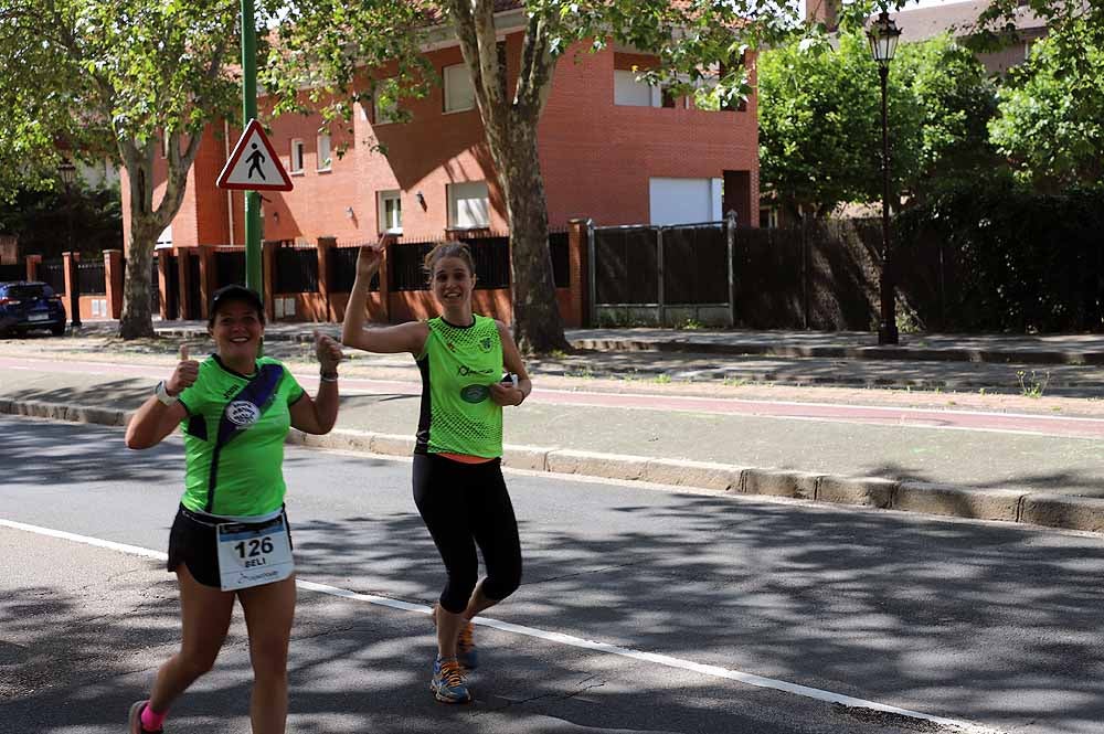 166 corredores de toda España han disputado la 24ª edición de le Media Maratón Ciudad de Burgos,con el burgalés Rubén Castrillo como ganador en categoría masculina y la debutante Virginia Torres como campeona femenina.