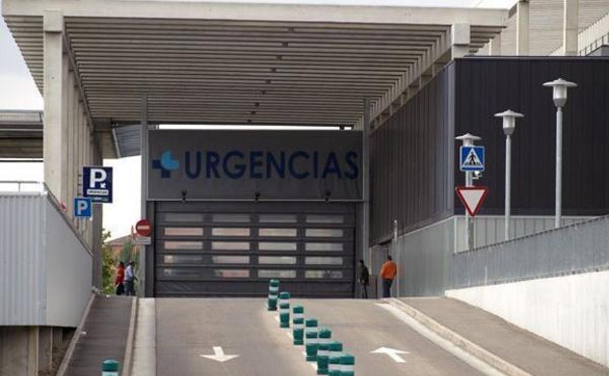 Entrada de Urgencias del Hospital Universitario de Burgos (HUBU).