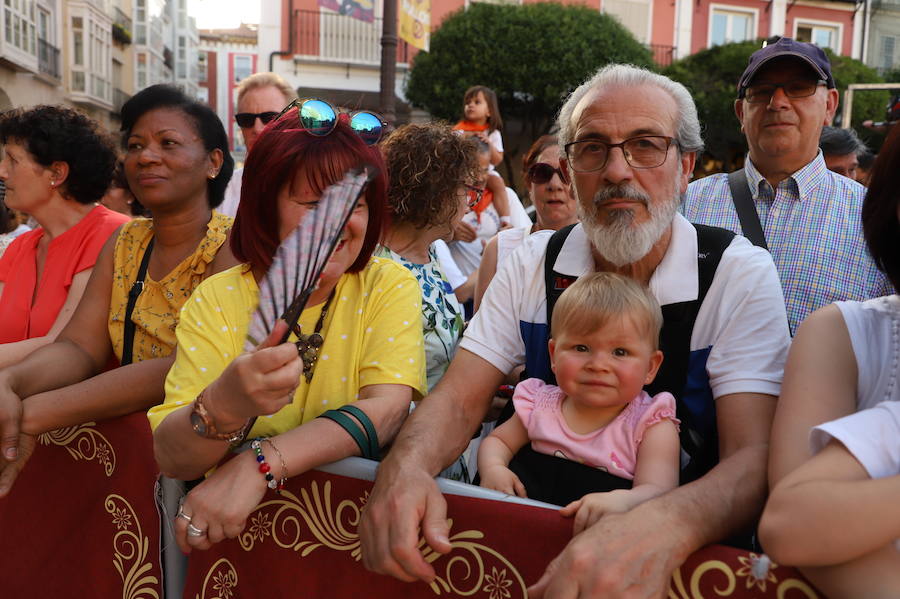 Burgos ha dado el pistoletazo de salida a las Fiestas de San Pedro y San Pablo 2019 de la mano de La M.O.D.A., encargada del pregón