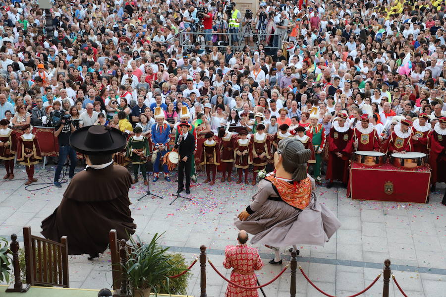 Burgos ha dado el pistoletazo de salida a las Fiestas de San Pedro y San Pablo 2019 de la mano de La M.O.D.A., encargada del pregón