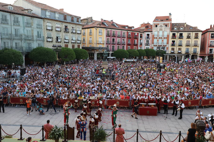 Burgos ha dado el pistoletazo de salida a las Fiestas de San Pedro y San Pablo 2019 de la mano de La M.O.D.A., encargada del pregón