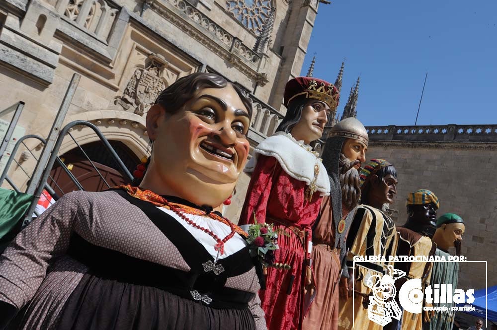 El calor no ha quitado el ánimo a los burgaleses en el acto más querido de las fiestas