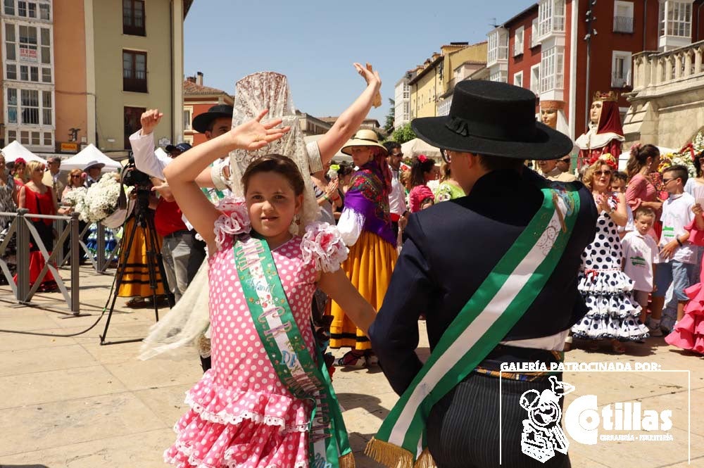 El calor no ha quitado el ánimo a los burgaleses en el acto más querido de las fiestas