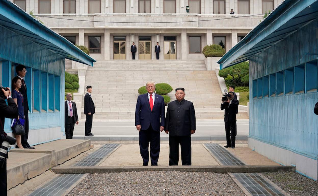 Trump y Kim Jong-un en Panmunjom. 