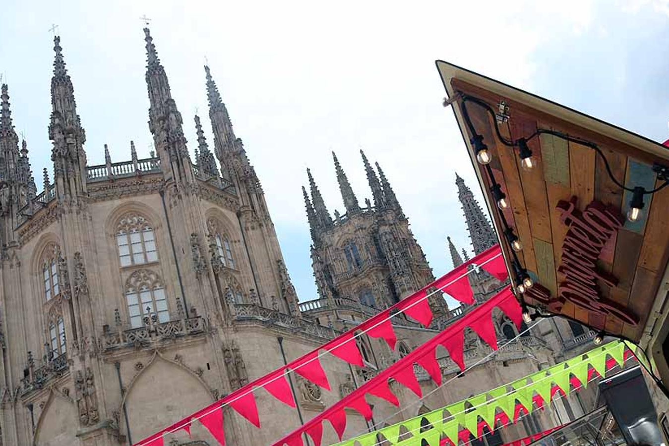 Fotos: Los burgaleses saborean la gran variedad gastronómica que ofrecen casetas y gastronetas durante las fiestas