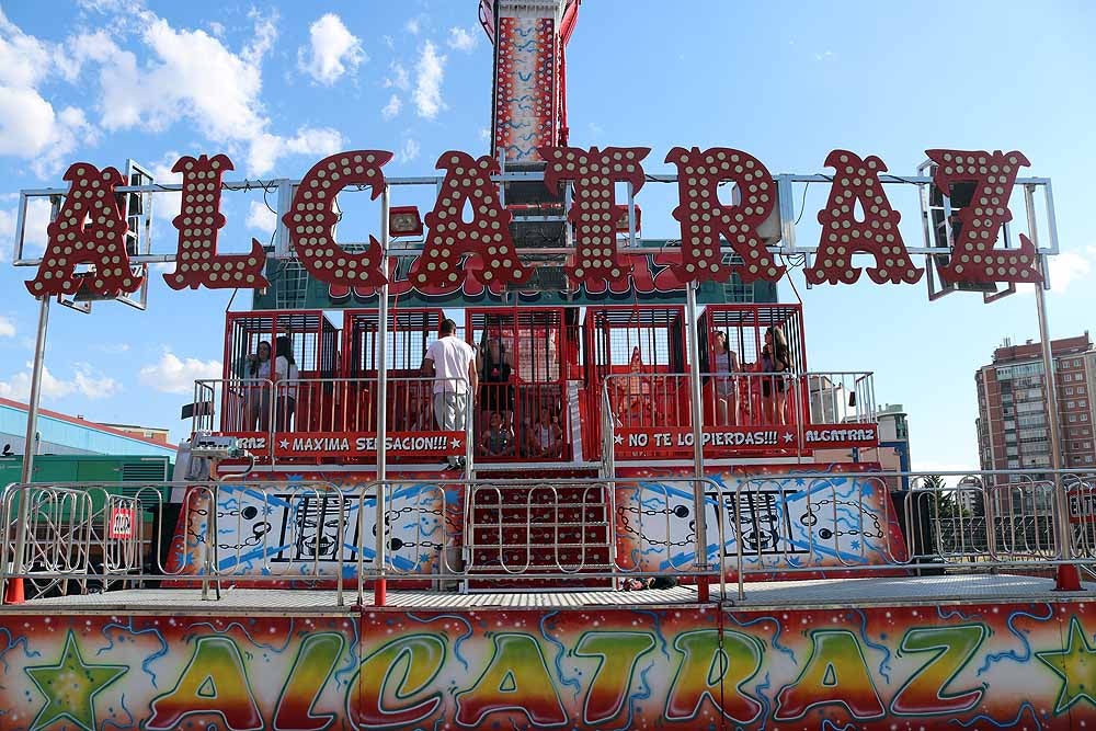 Fotos: Dosis de adrenalina y calor en las barracas de los Sampedros