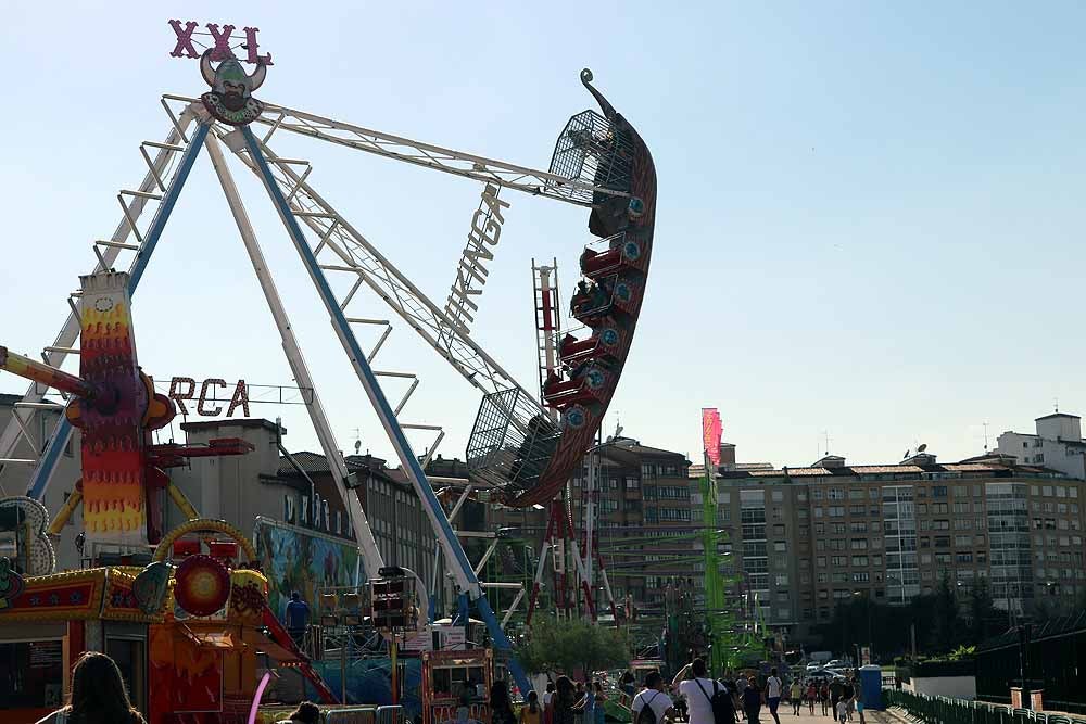 Fotos: Dosis de adrenalina y calor en las barracas de los Sampedros