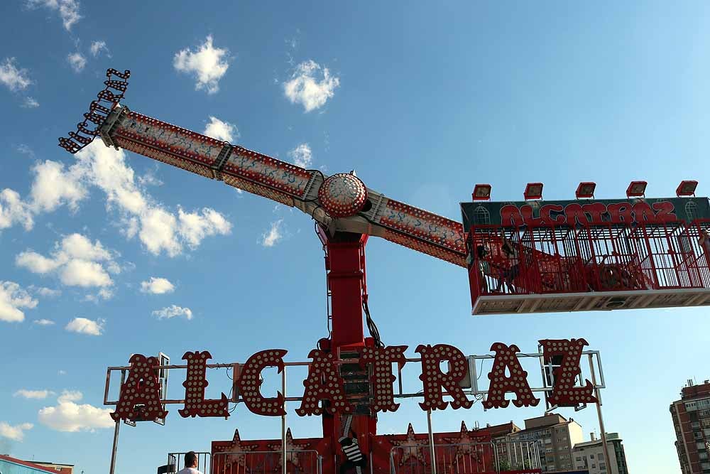 Fotos: Dosis de adrenalina y calor en las barracas de los Sampedros