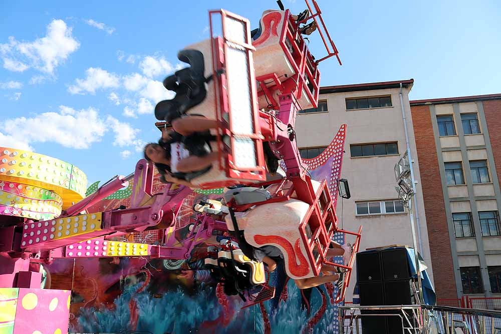 Fotos: Dosis de adrenalina y calor en las barracas de los Sampedros