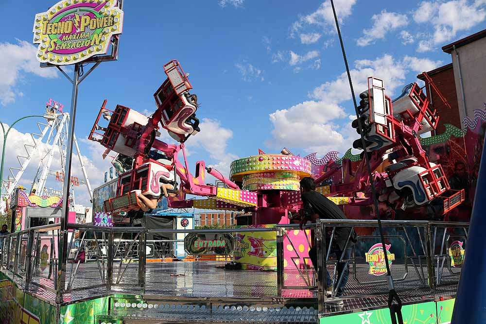 Fotos: Dosis de adrenalina y calor en las barracas de los Sampedros