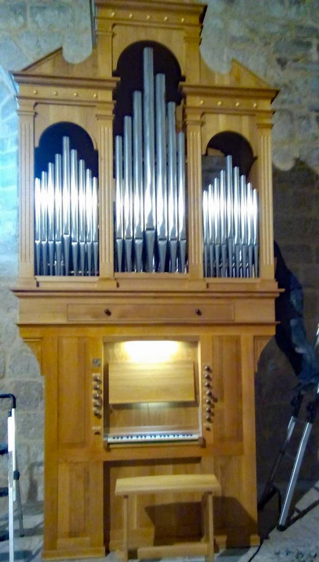 Imagen del órgano de la iglesia de Castrillo