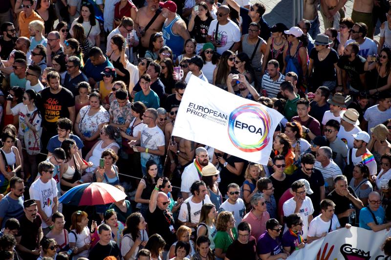 Fotos: Celebración superlativa y multicolor del Orgullo LGTBI en Madrid