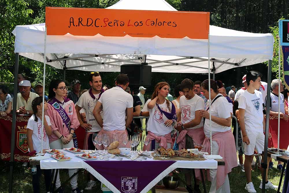 Fotos: Las peñas Los Cucos y Los Calores, las grandes triunfadoras del concurso del Buen Yantar