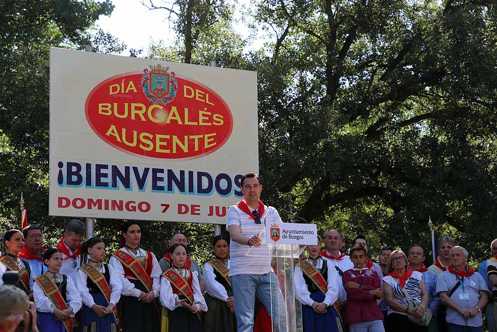 Siete descendientes de emigrantes burgaleses a Argentina y Cuba han participado hoy en la fiesta del Burgalés Ausente. La mayoría de ellos residen en la ciudad argentina de Mar del Plata. 