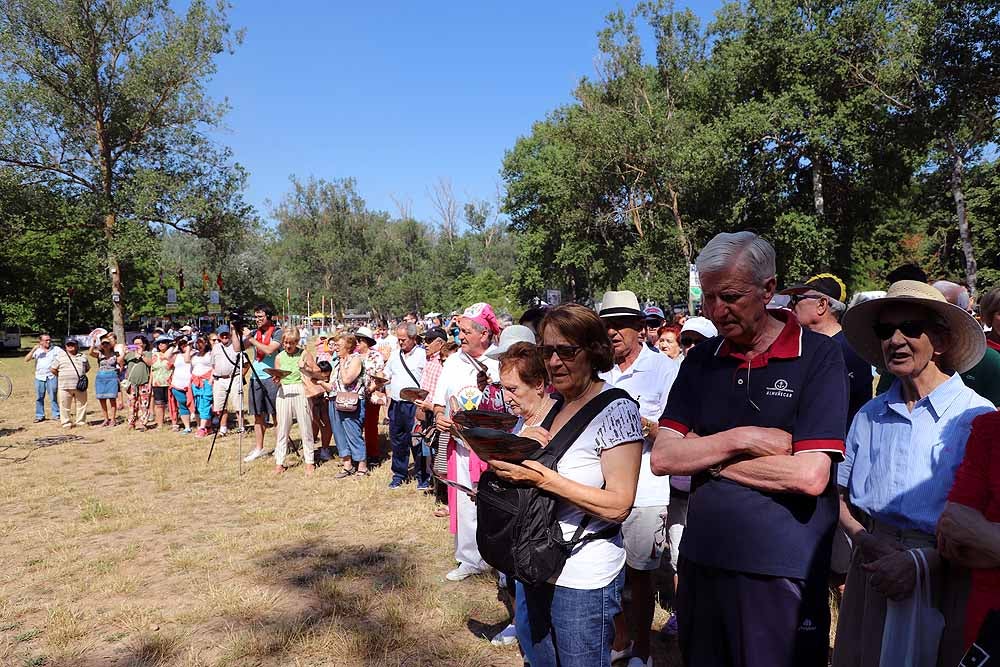 Siete descendientes de emigrantes burgaleses a Argentina y Cuba han participado hoy en la fiesta del Burgalés Ausente. La mayoría de ellos residen en la ciudad argentina de Mar del Plata. 