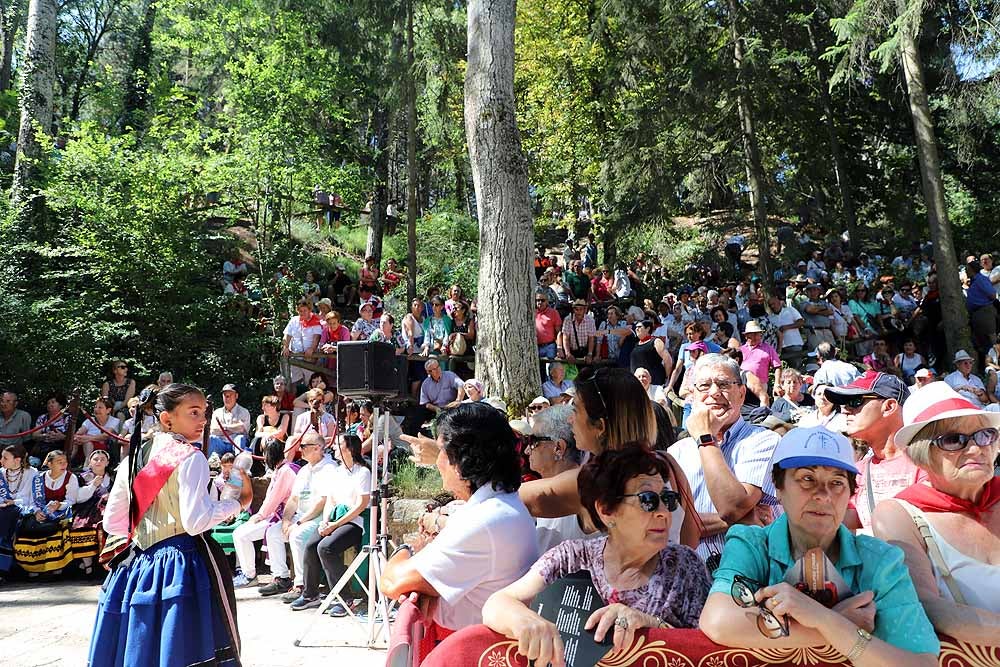 Siete descendientes de emigrantes burgaleses a Argentina y Cuba han participado hoy en la fiesta del Burgalés Ausente. La mayoría de ellos residen en la ciudad argentina de Mar del Plata. 