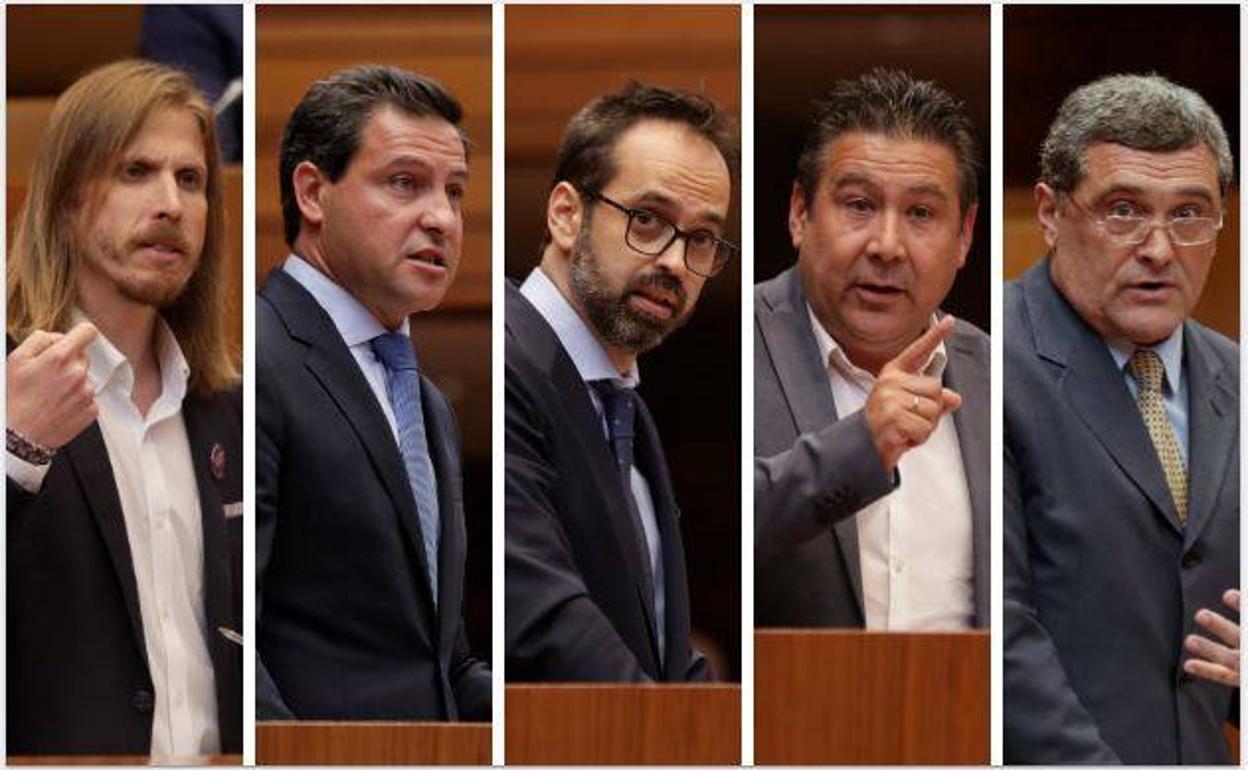 De izquierda a derecha: Pablo Fernández, Raúl de la Hoz, Jesús García-Conde, Luis Mariano Santos y Pedro Pascual. 