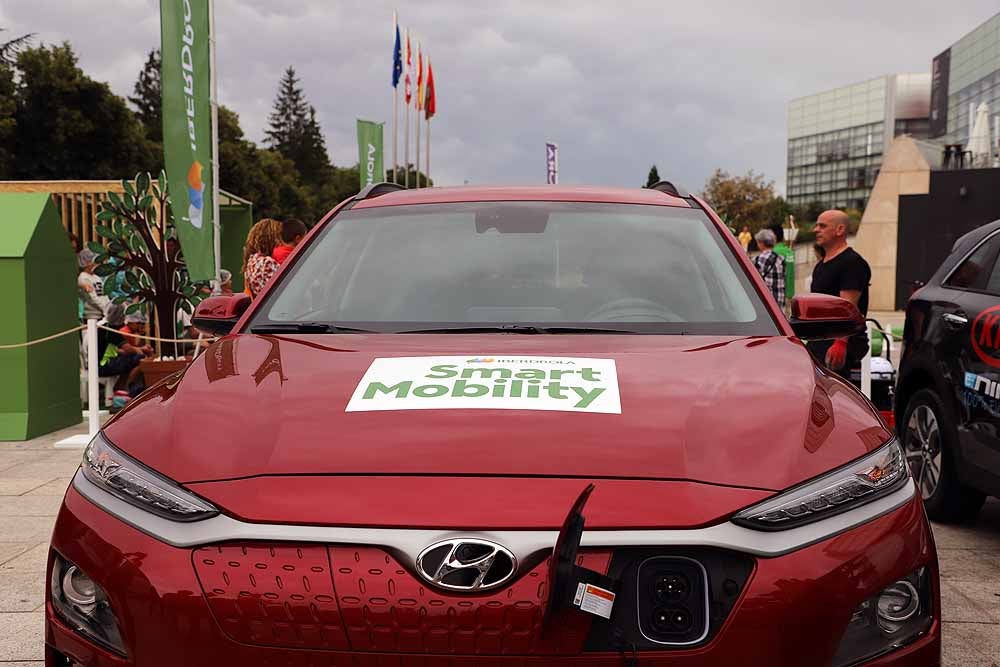 Fotos: Imágenes del &#039;Espacio de Movilidad Sostenible&#039; de Iberdrola en el Paseo Sierra de Atapuerca