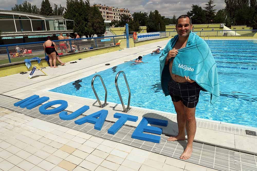 Fotos: Imágenes de la campaña &#039;Mójate por la esclerosis múltiple&#039; en las piscinas de &#039;El Plantío&#039;