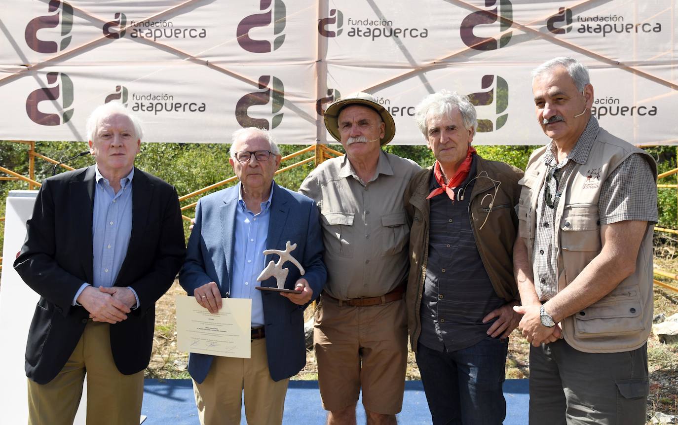Estos galardones se crearon en el año 2009 con el objetivo de poner en valor el trabajo de aquellas personas o instituciones que han apoyado al Proyecto Atapuerca