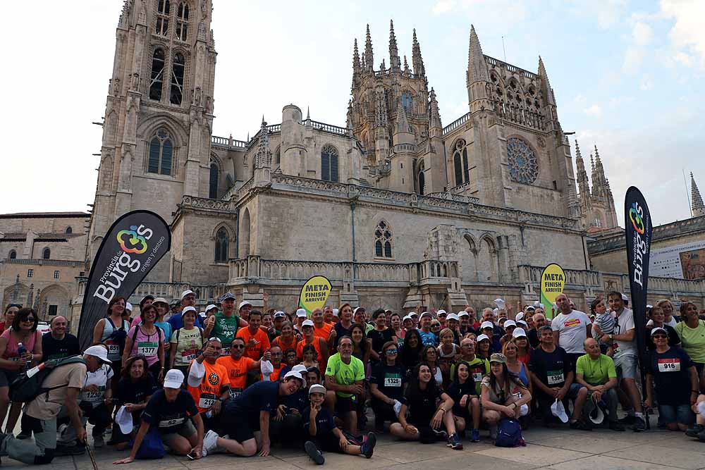 La marcha '3 Patrimonios, 1 marcha' ha unido hoy estos tres bienes. Ha partido desde los yacimientos de Atapuerca para finalizar en la Catedral de Burgos a través del Camino de Santiago