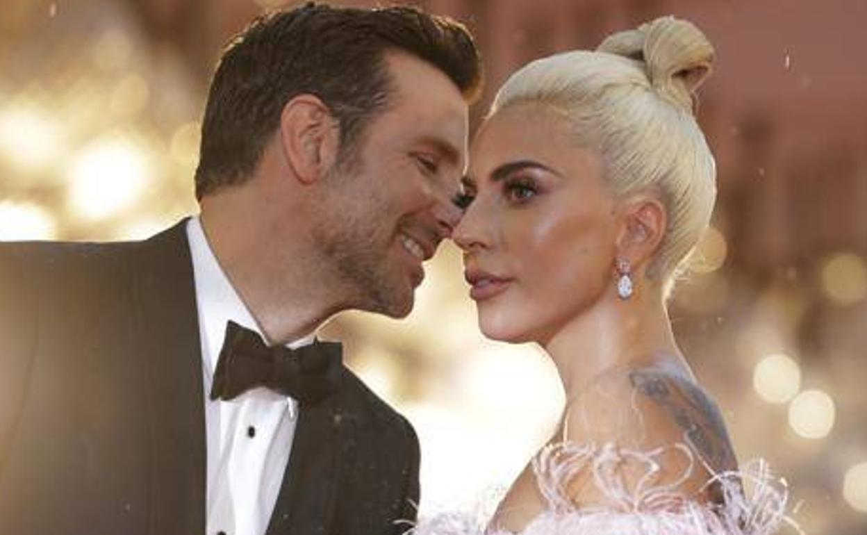 Bradley Cooper y Lady Gaga. 