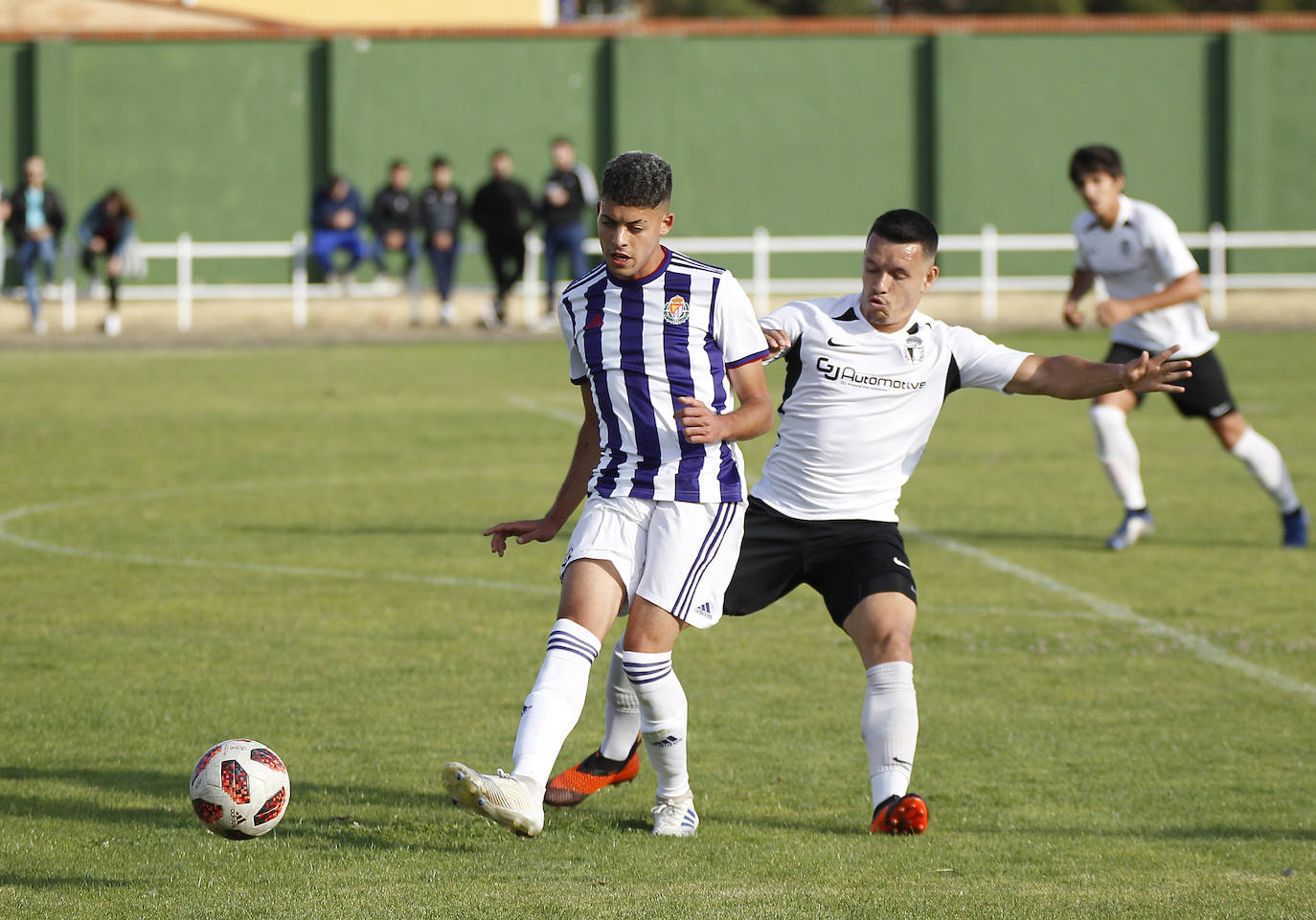 Fotos: Las mejores imágenes del partidod de pretemporada entre Valladolid B y Burgos CF