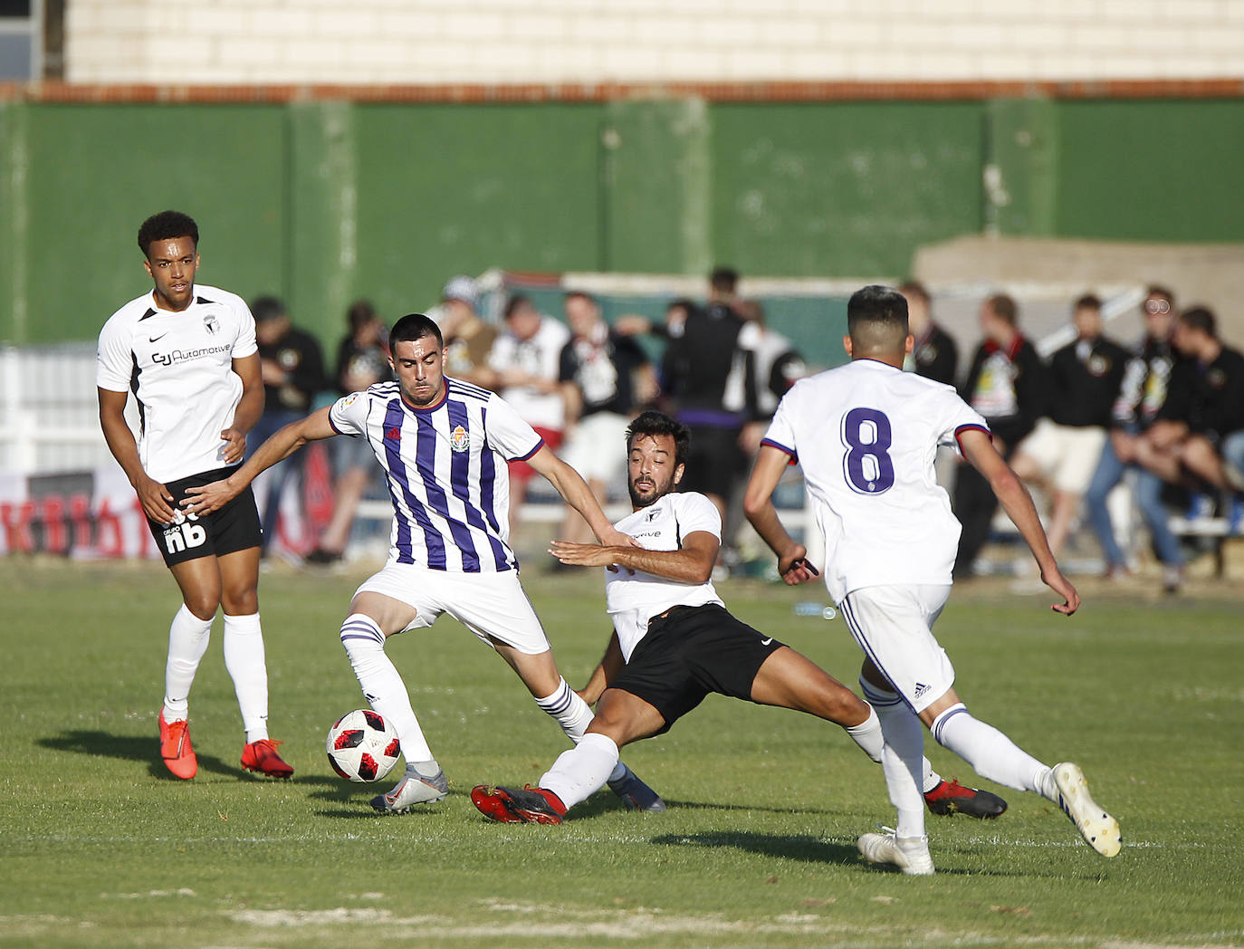 Fotos: Las mejores imágenes del partidod de pretemporada entre Valladolid B y Burgos CF