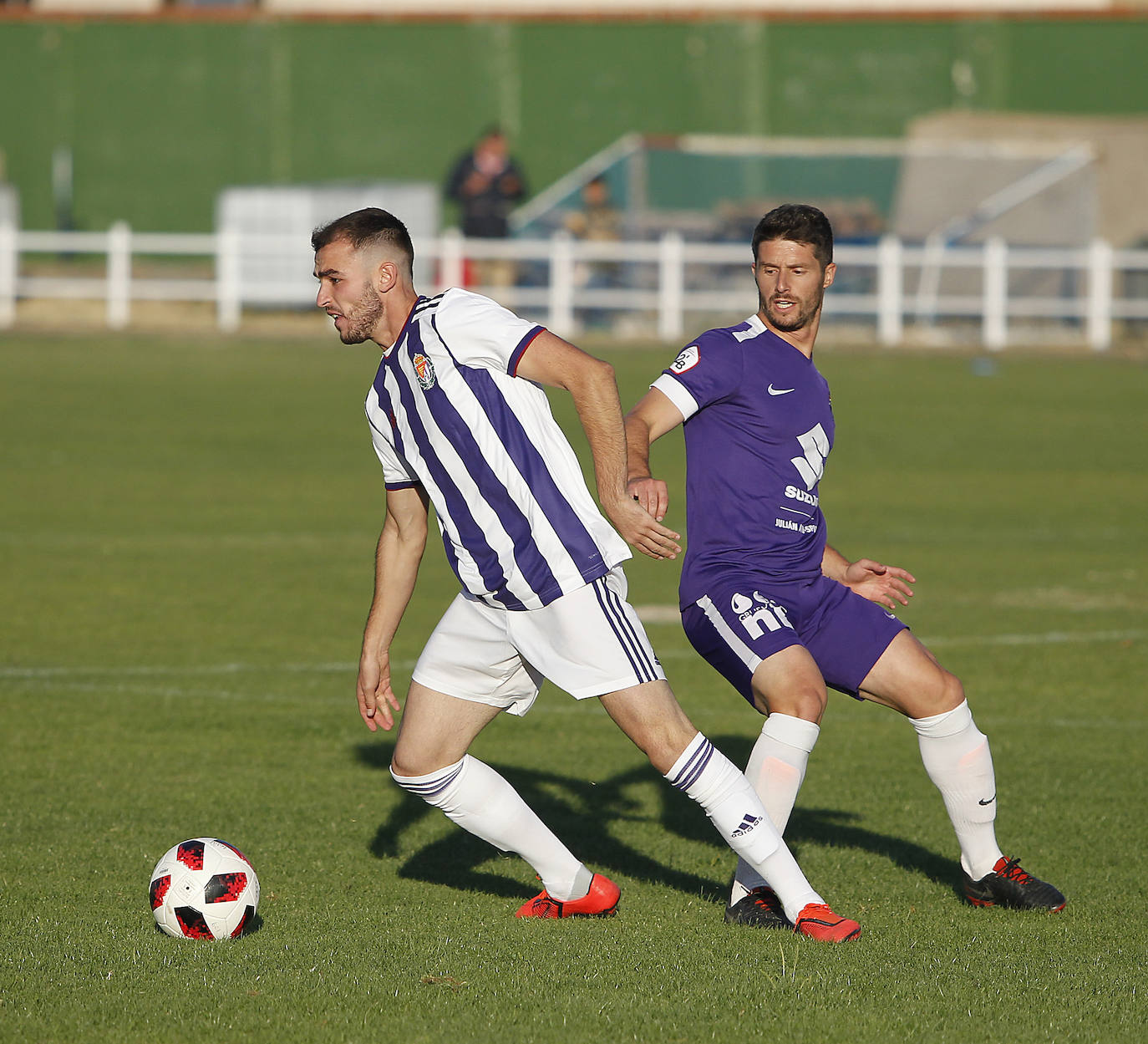 Fotos: Las mejores imágenes del partidod de pretemporada entre Valladolid B y Burgos CF