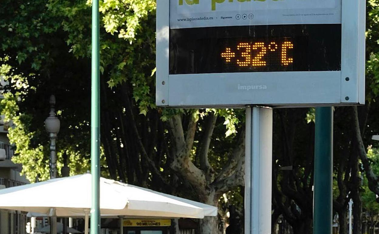 Termómetro en el Paseo de Zorrilla de Valladolid a las siete de la tarde. 