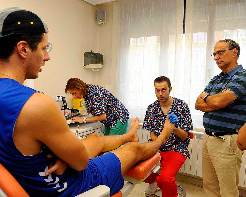 La pretemporada 2019/20 ha comenzado para el San Pablo Burgos con los primeros reconocimientos médicos y las diferentes pruebas para comprobar el estado de forma con el que los jugadores regresarán a la cancha.