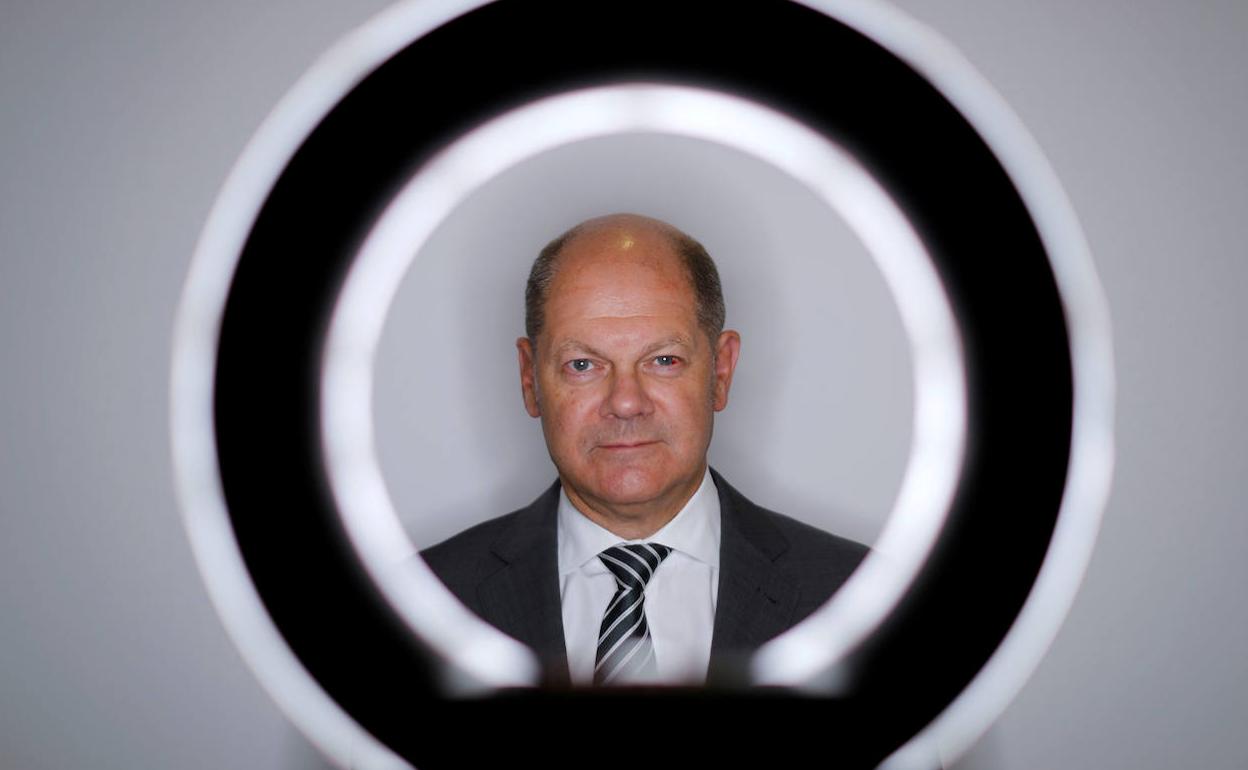 Olaf Scholz. 