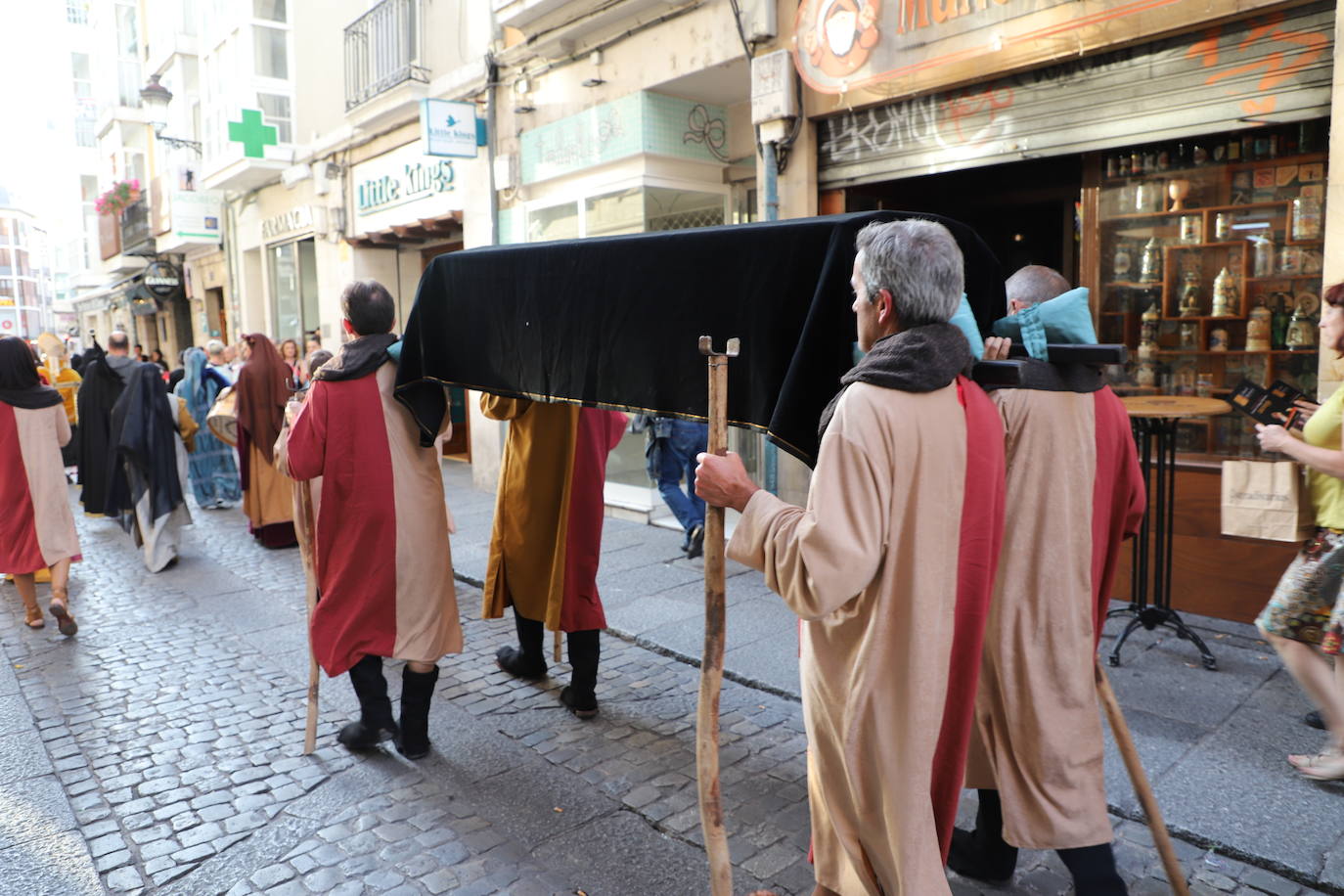 Imagen del pregón que anuncia la llegada de Juana la Loca. 