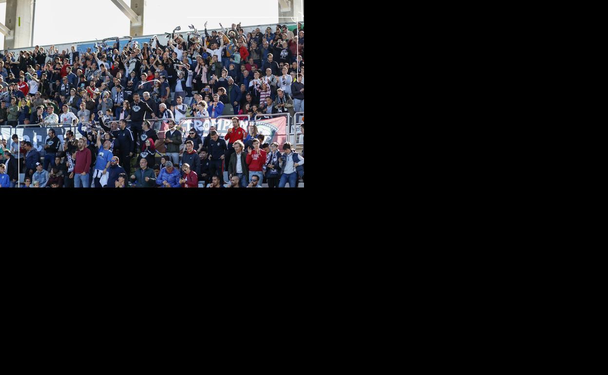 Aficionados del Burgos CF. 