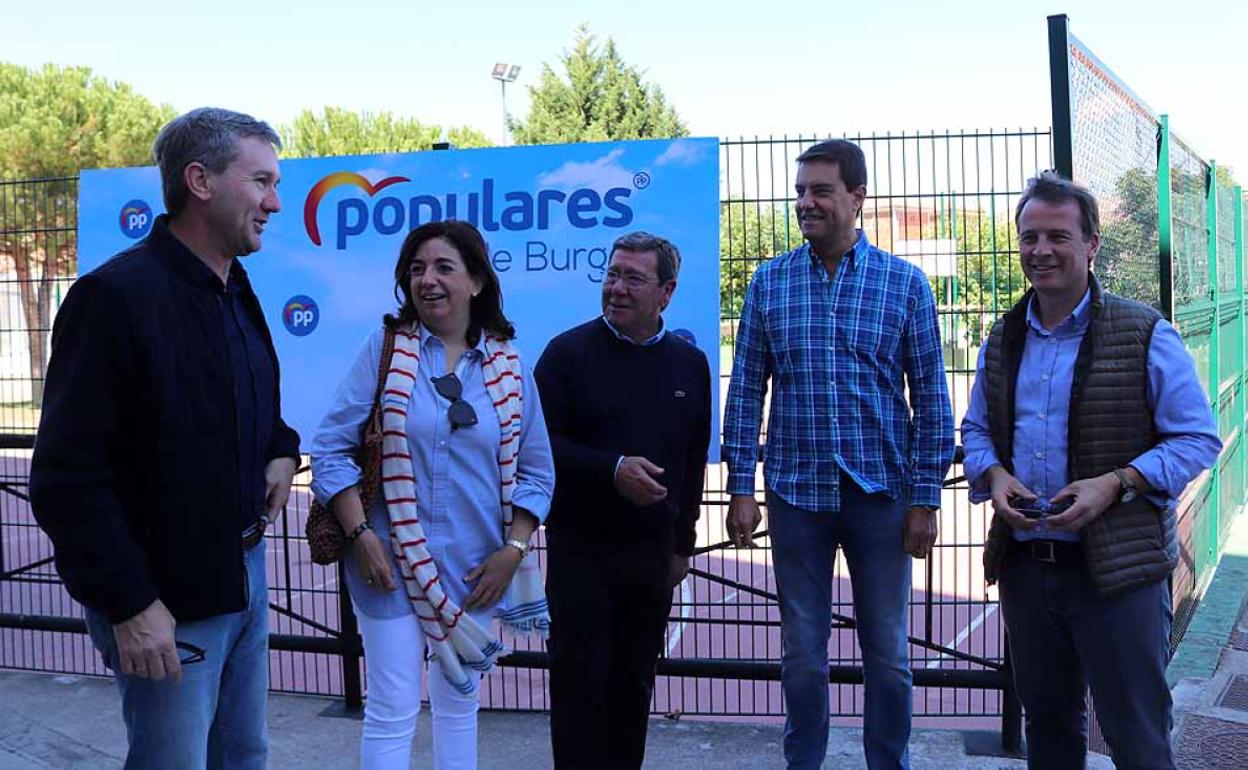 Cargos políticos e institucionales se han acercado a Arcos de la Llana