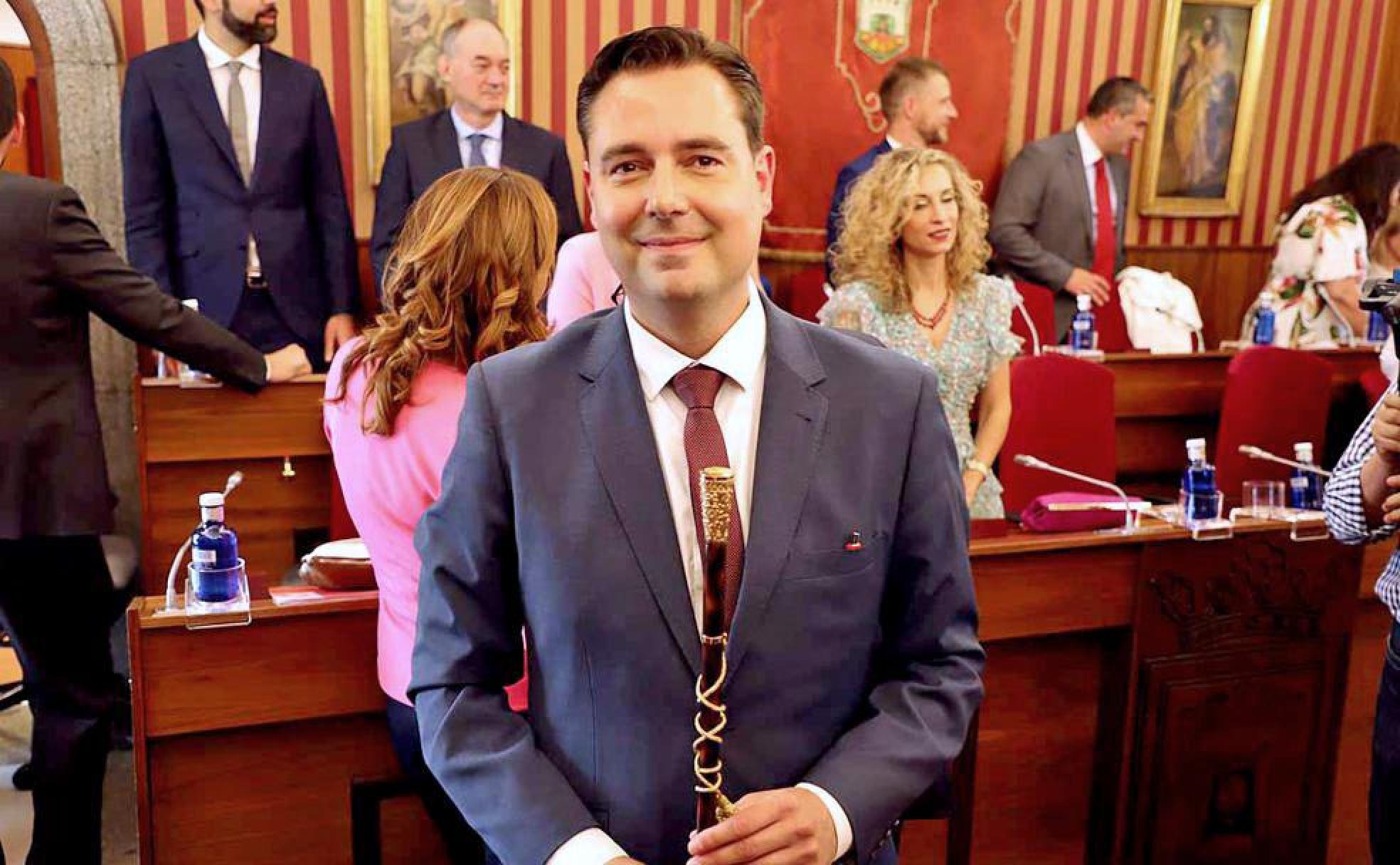 El alcalde de Burgos, Daniel de la Rosa, es el regidor mejor pagado de la provincia. 