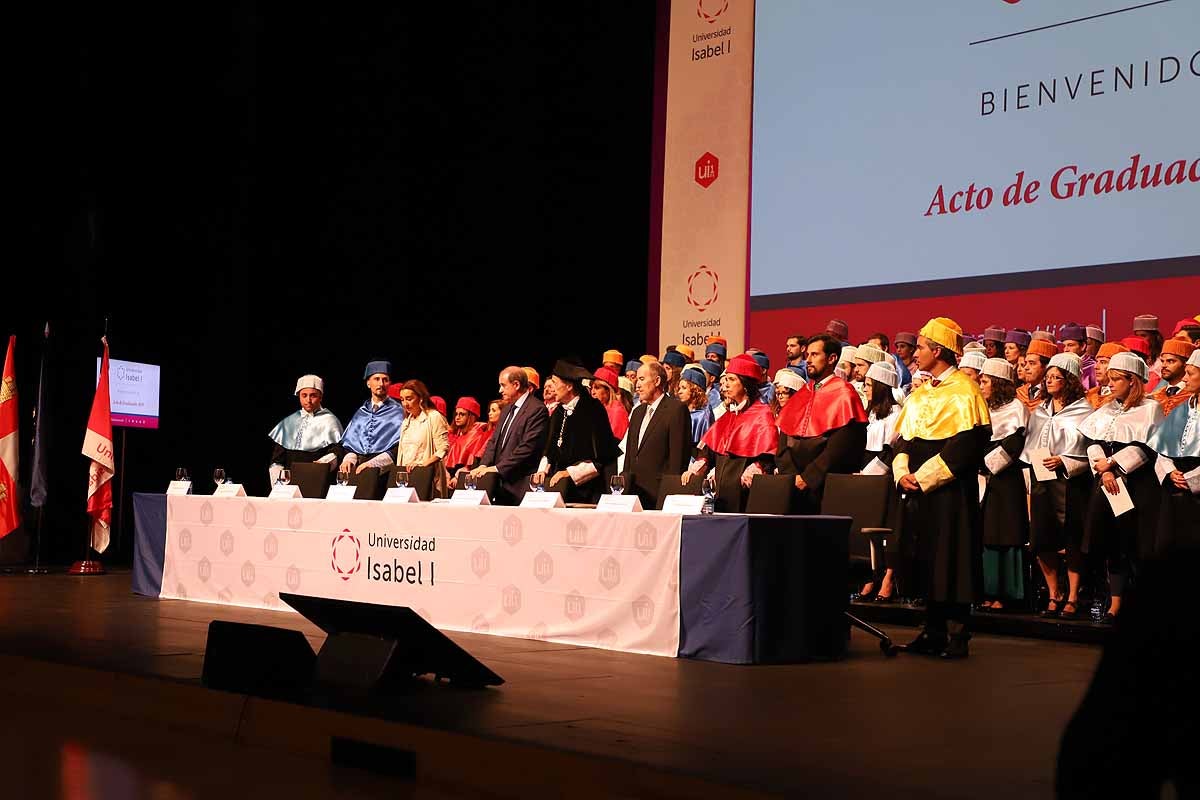 La Universidad Isabel I celebra su tercera Graduación con una tasa de abandono inferior a la media de universidades españolas.