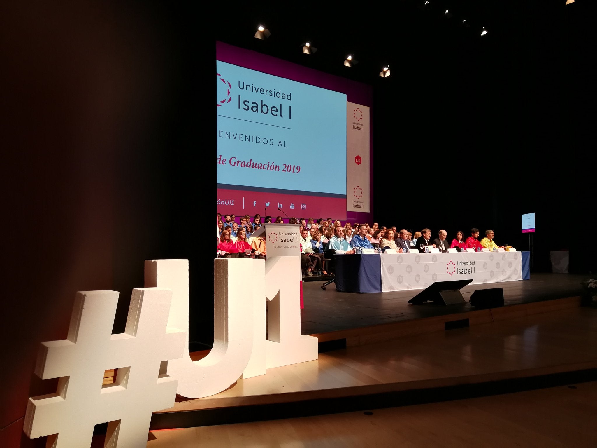 La Universidad Isabel I celebra su tercera Graduación con una tasa de abandono inferior a la media de universidades españolas.