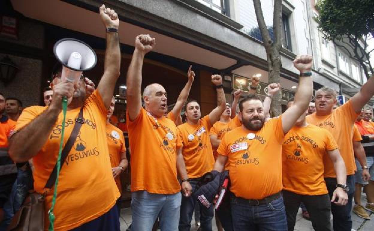 Movilizaciones en contra del ERE presentado por Vesuvius. 